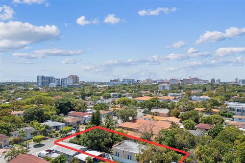 2953 Sw 17th St, Miami, FL, 33145-1907 | Card Image