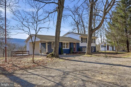 2280 Pine Grove Rd, BERKELEY SPRINGS, WV, 25411-5454 | Card Image