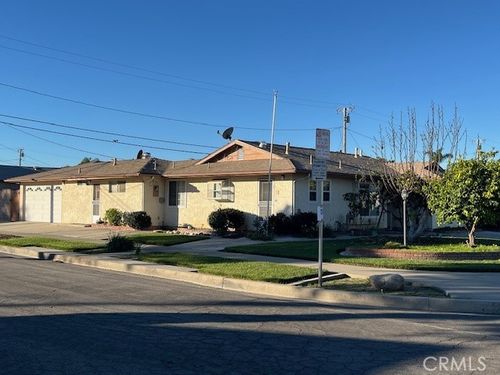 1500 W Flower Ave, Fullerton, CA, 92833-3952 | Card Image