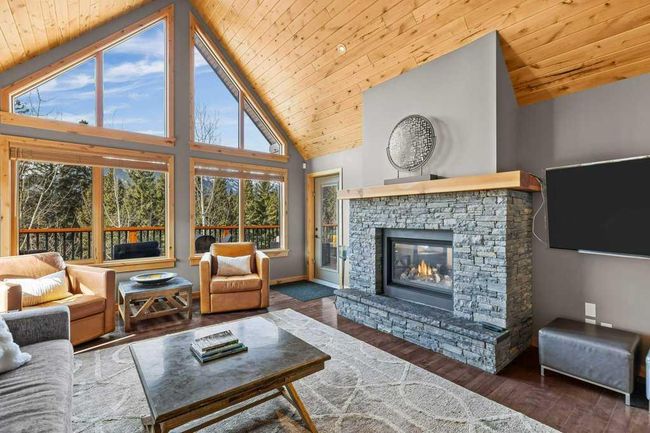 9 Creekside Mews, Townhouse with 3 bedrooms, 4 bathrooms and 2 parking in Canmore AB | Image 5