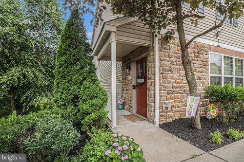 61 Bowman Dr, FEASTERVILLE TREVOSE, PA, 19053-1600 | Card Image