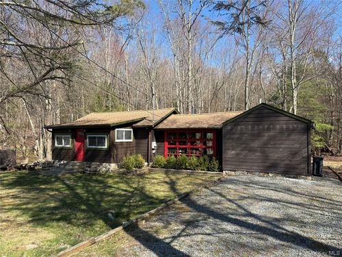 28 W Tusten Pl, Smallwood, NY, 12778-7031 | Card Image