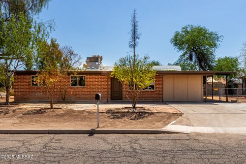 3702 N Park Ave, Tucson, AZ, 85719-1630 | Card Image
