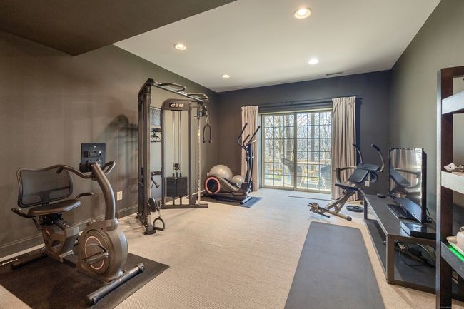 Workout room or flex space | Image 23