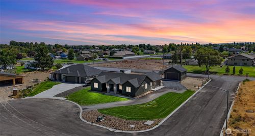 6427 Road 2.05 Ne, Moses Lake, WA, 98837-2159 | Card Image