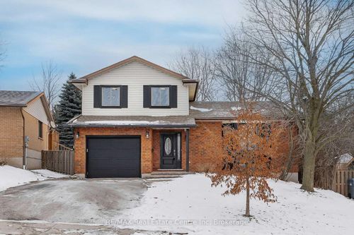 17 Dunhill Cres, Guelph, ON, N1H8A3 | Card Image