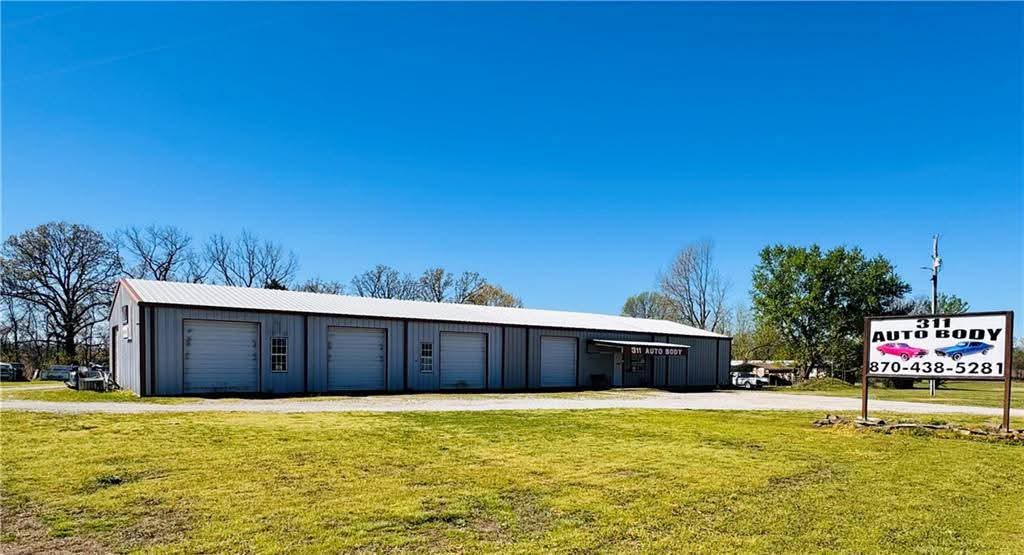 Commercial Sale in Green Forest
