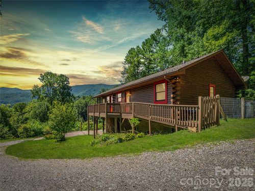 3543 Dark Ridge Rd, Sylva, NC, 28779-9379 | Card Image