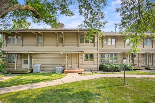 10329 Scarborough Rd, Bloomington, MN, 55437-2547 | Card Image