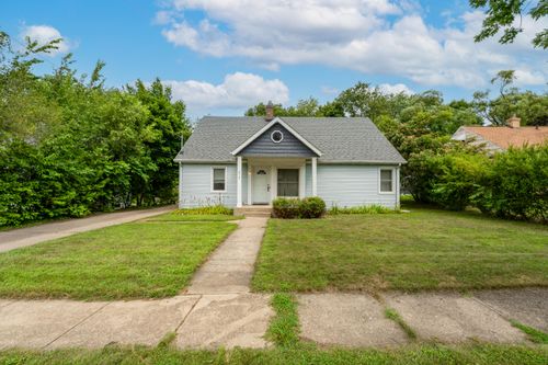 213 E Van Hoesen Blvd, Portage, MI, 49002-1445 | Card Image