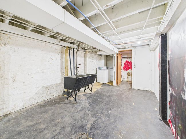 CAM01655G0-PR0071-STILL028.jpg | Image 29