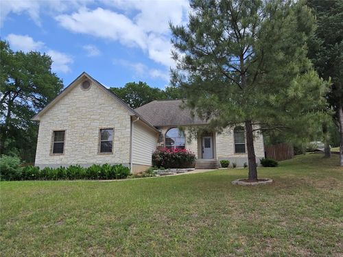 395 Mauna Loa Ln, Bastrop, TX, 78602-5307 | Card Image