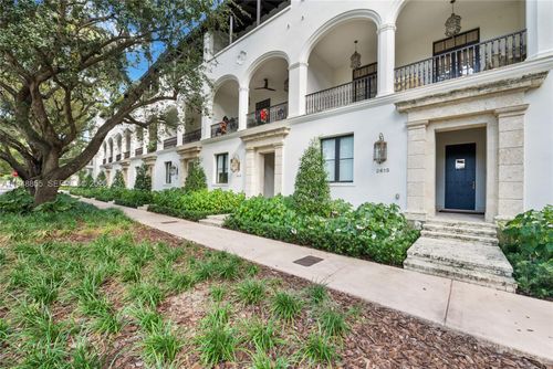 2615 Anderson Rd, Coral Gables, FL, 33134-4803 | Card Image