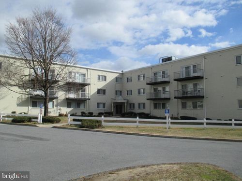 apt-302-5601 Parker House Ter, HYATTSVILLE, MD, 20782-2247 | Card Image