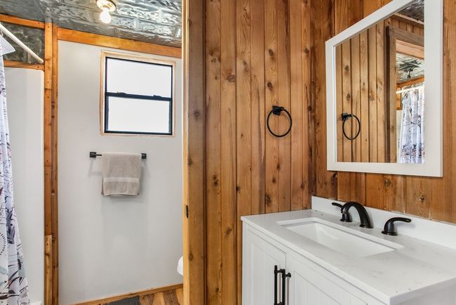 9475 N Us Highway 377, House other with 3 bedrooms, 2 bathrooms and 5 parking in Junction TX | Image 12