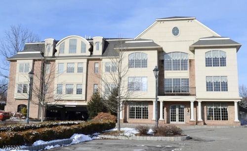 16 Main St, Sparta, NJ, 07871-1959 | Card Image