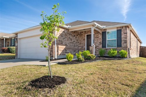 1420 Waggoner Dr, Cross Roads, TX, 76227-4132 | Card Image