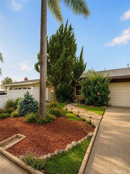 22865 Via Santa Rosa, Mission Viejo, CA, 92691-1832 | Card Image