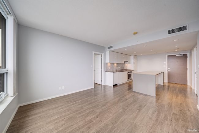 3702 - 5883 Barker Avenue, Condo with 2 bedrooms, 2 bathrooms and 1 parking in Burnaby BC | Image 6