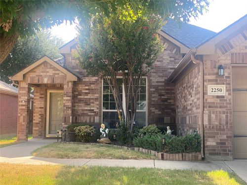 2250 Kaitlyn Dr, Weatherford, TX, 76087-4242 | Card Image