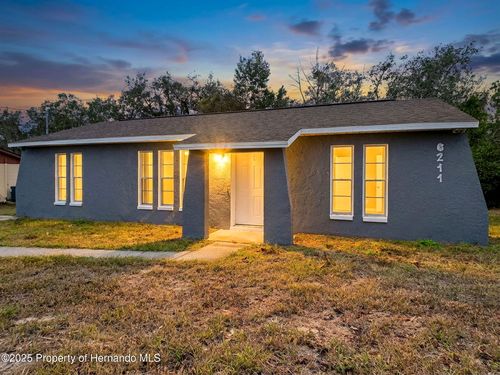 6211 Lorraine Ln, SPRING HILL, FL, 34608-1035 | Card Image