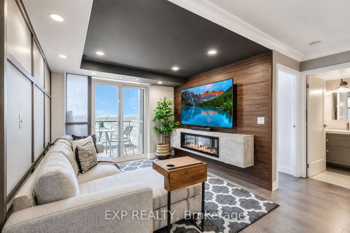 1132-33 Cox Blvd, Markham, ON, L3R8A6 | Card Image