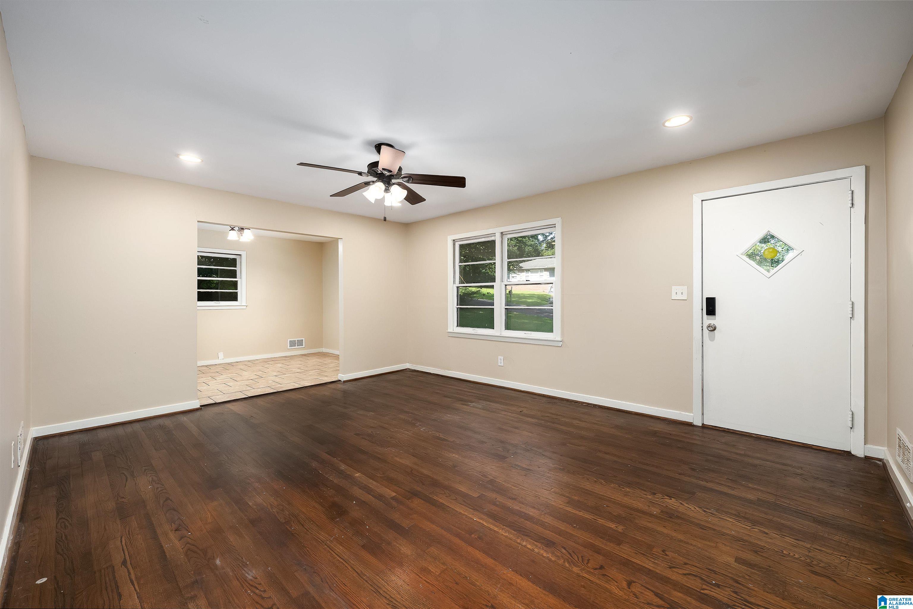 Residential in CENTER POINT 3