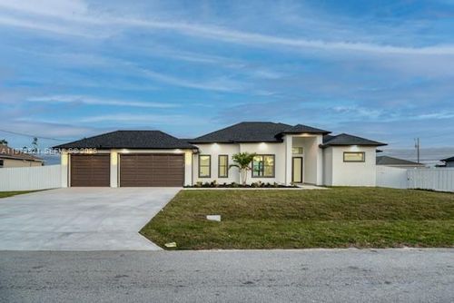 9 Nw 12th Pl, Cape Coral, FL, 33993-7781 | Card Image