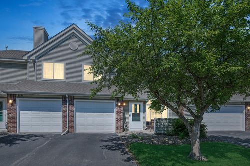 46-8829 Branson Dr, Inver Grove Heights, MN, 55076-3524 | Card Image