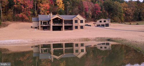 73 Strawberry Fields Ln, BENTONVILLE, VA, 22610-2776 | Card Image