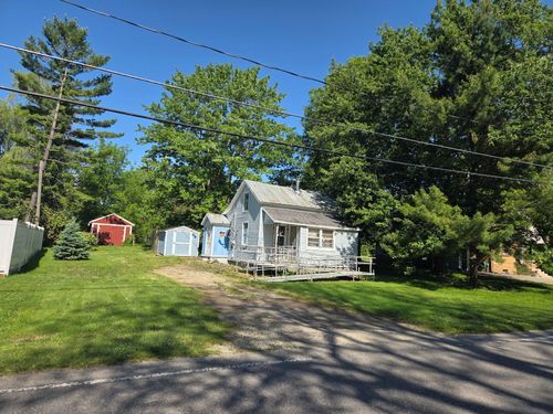 4426 12th St, Wayland, MI, 49348-8913 | Card Image