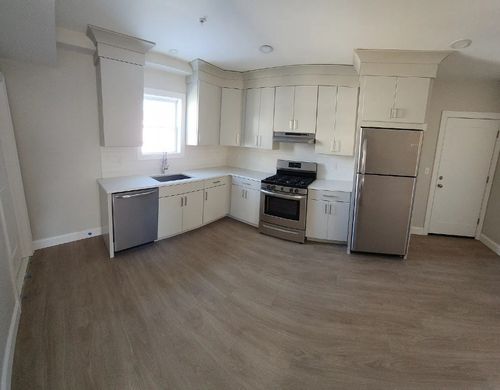 1e-322 Brownell St, Fall River, MA, 02720 | Card Image