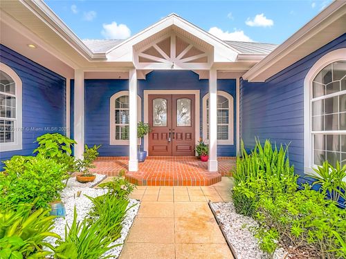 18120 Riverchase Ct, ALVA, FL, 33920-3154 | Card Image