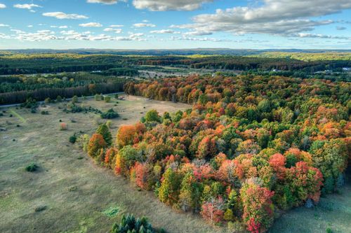 7671 Maple City Hwy, Lake Ann, MI, 49650-9604 | Card Image