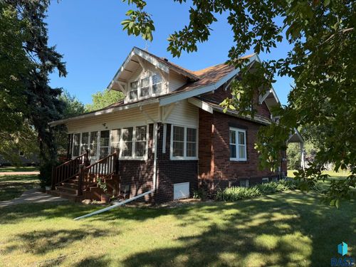 904 S Cherry St Street, Freeman, SD, 57029 | Card Image