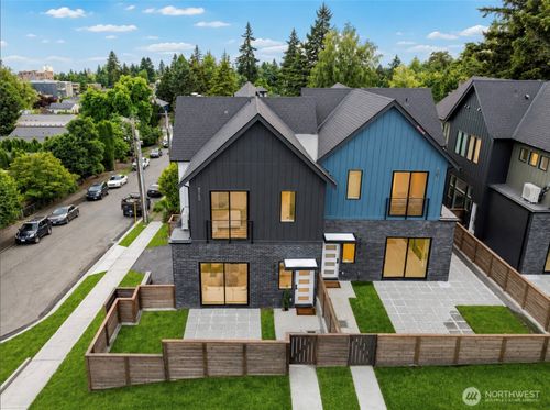 a-18603 104th Ave Ne, Bothell, WA, 98011-3822 | Card Image