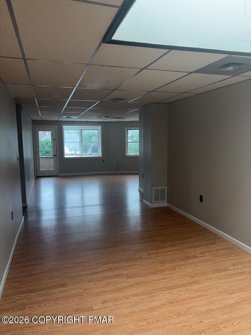 4-1820 Sanderson Avenue, Scranton, PA, 18509 | Card Image