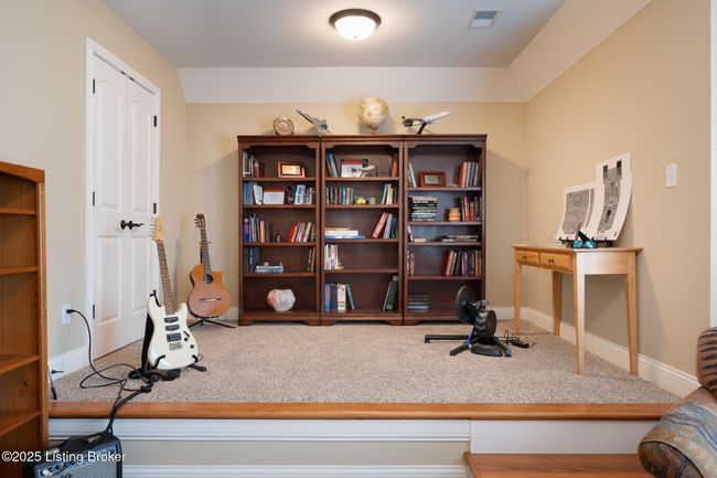 905 Fossil Creek Cir, House other with 4 bedrooms, 3 bathrooms and null parking in Louisville KY | Image 37
