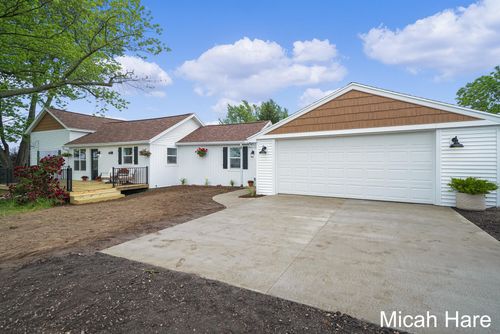 3054 Sehler St, Conklin, MI, 49403-9736 | Card Image