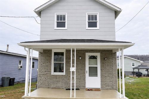 216 S 8th St, West Newton, PA, 15089-1304 | Card Image