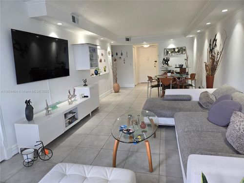 apt-114-1000 Parkview Dr, Hallandale Beach, FL, 33009-2929 | Card Image