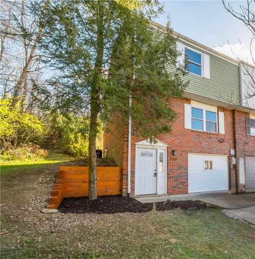 2001 Denning Way, N Versailles, PA, 15137-2658 | Card Image
