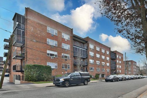 4k-101 Lincoln Ave, Mineola, NY, 11501-2821 | Card Image