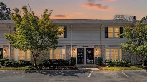ri-5-136 Peachtree Memorial Dr Nw, Atlanta, GA, 30309-1096 | Card Image