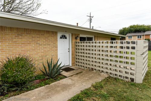 b-8005 Pinedale Cv, Austin, TX, 78757-8135 | Card Image