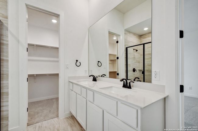 268 Alpine Lks, House other with 4 bedrooms, 3 bathrooms and null parking in New Braunfels TX | Image 12