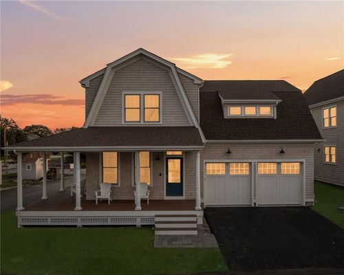 4 Lookout Lane, Portsmouth, RI, 02871 | Card Image