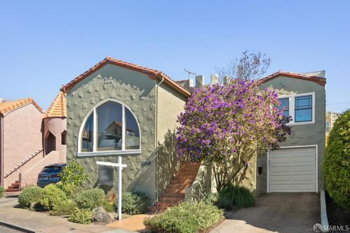 2292 16th Ave, San Francisco, CA, 94116-1825 | Card Image