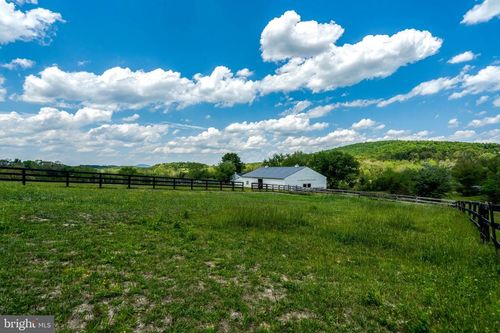 horse-facility-9253 Cliff Mills Road, WARRENTON, VA, 20186 | Card Image