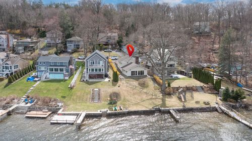 8 Lake Terrace Dr, Danbury, CT, 06811-3287 | Card Image